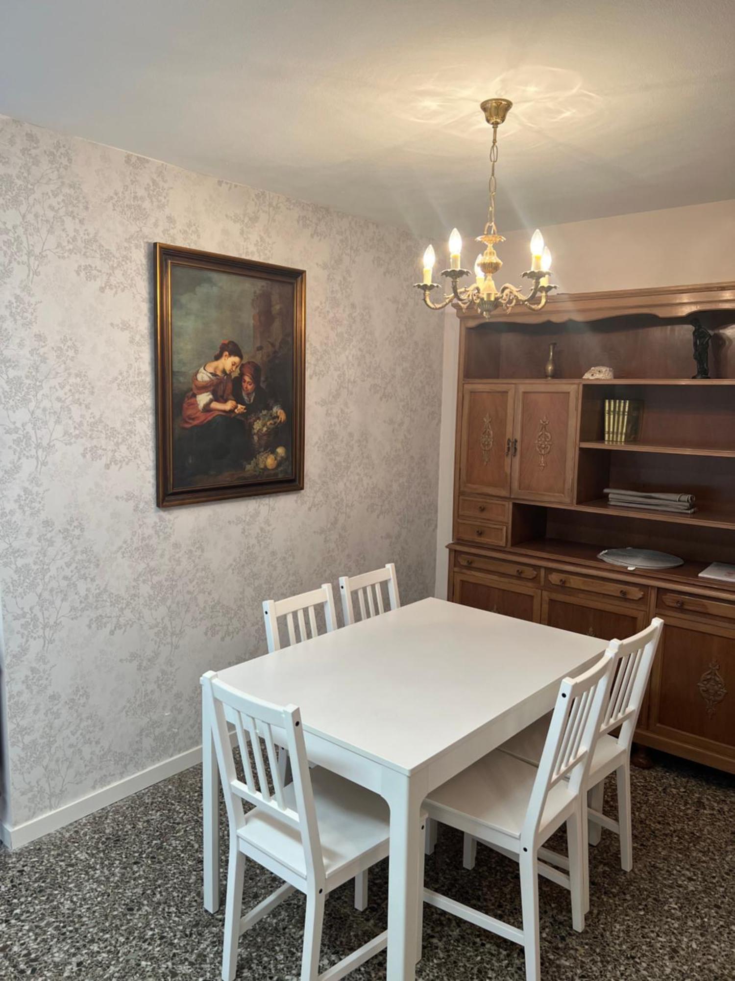 Centrally-Located, Spacious Flat At Historic Centre & Short Walk To Beach Alicante Exterior foto